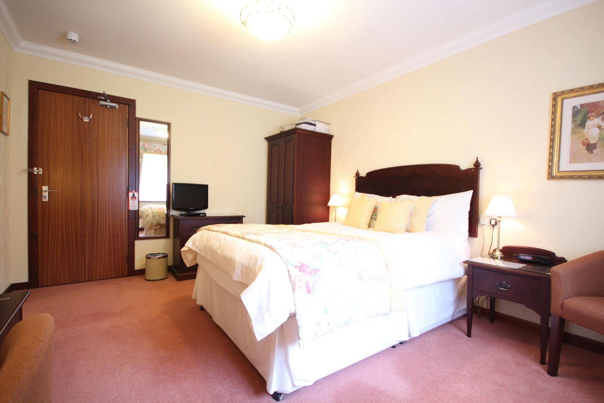 Strathburn Hotel Inverurie By Compass Hospitality Kültér fotó